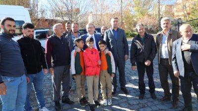 Kars Valisi Ziya Polat, Fevzi Çakmak Mahallesi’nde Vatandaşlarla Bir Araya Geldi