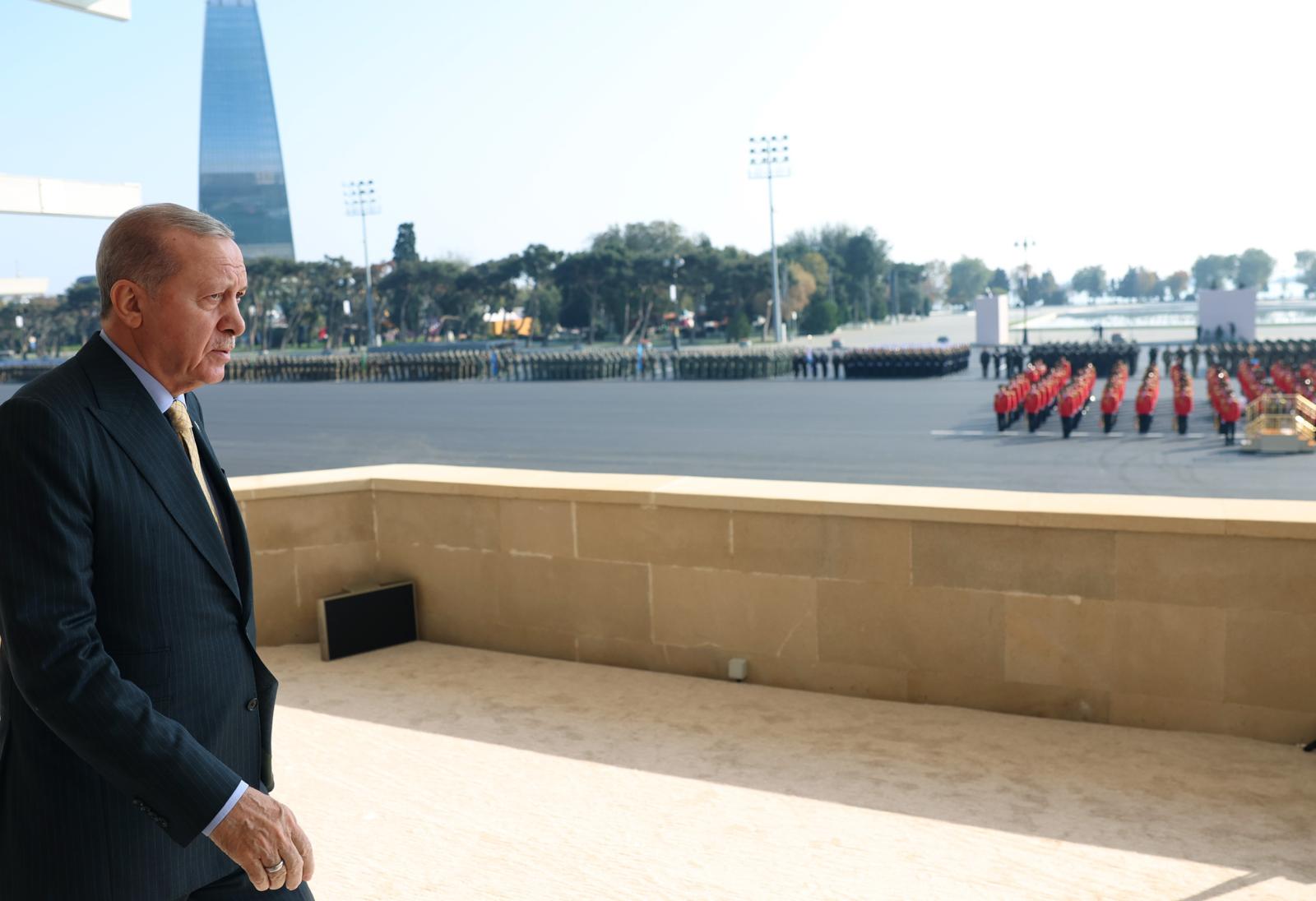 Cumhurbaşkanı Erdoğan: “Hürriyet Sancağı Şehitlerimizin Kanları Üzerinde Yükseliyor”